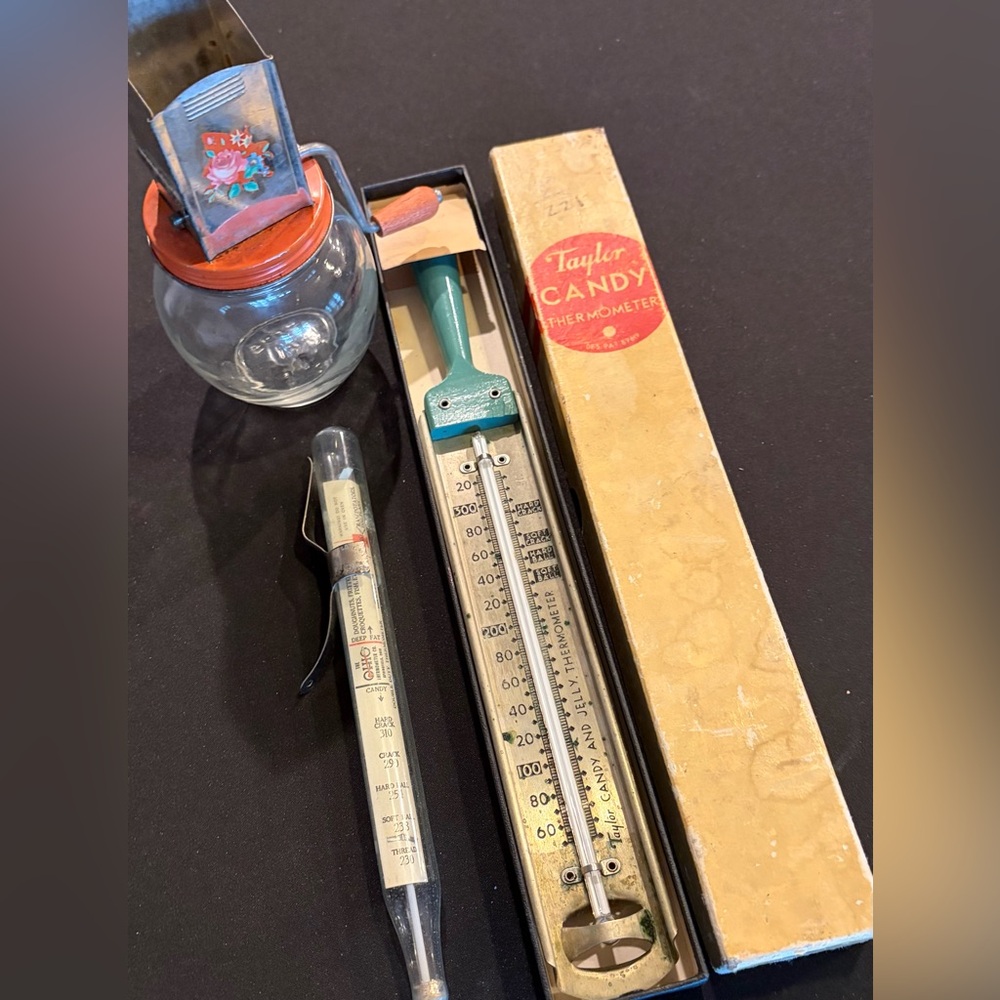 Vintage Kitchen Tools Taylor Anchor Hocking Ohio Co.